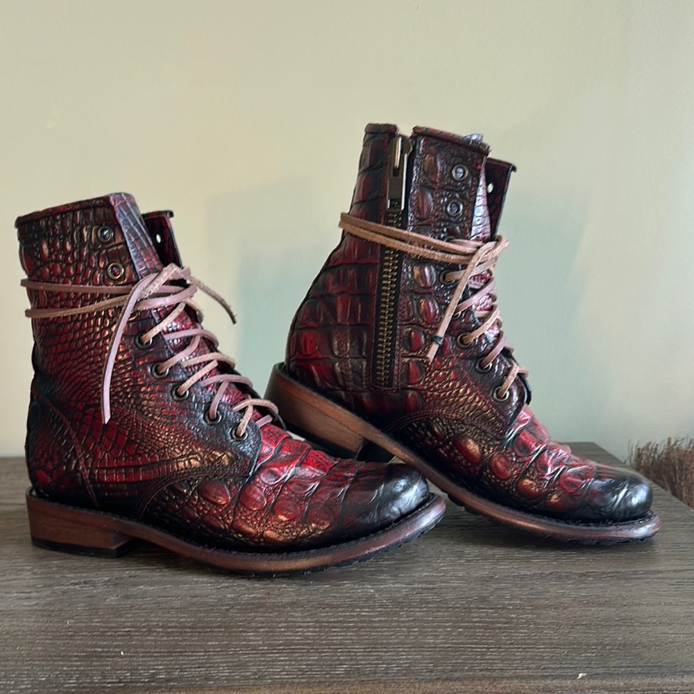 OG Freebird Red Croco Manchester